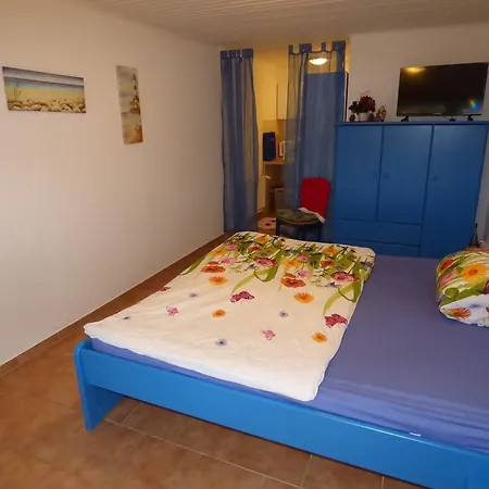 Gaestehaus Zum Klabautermann Apartament